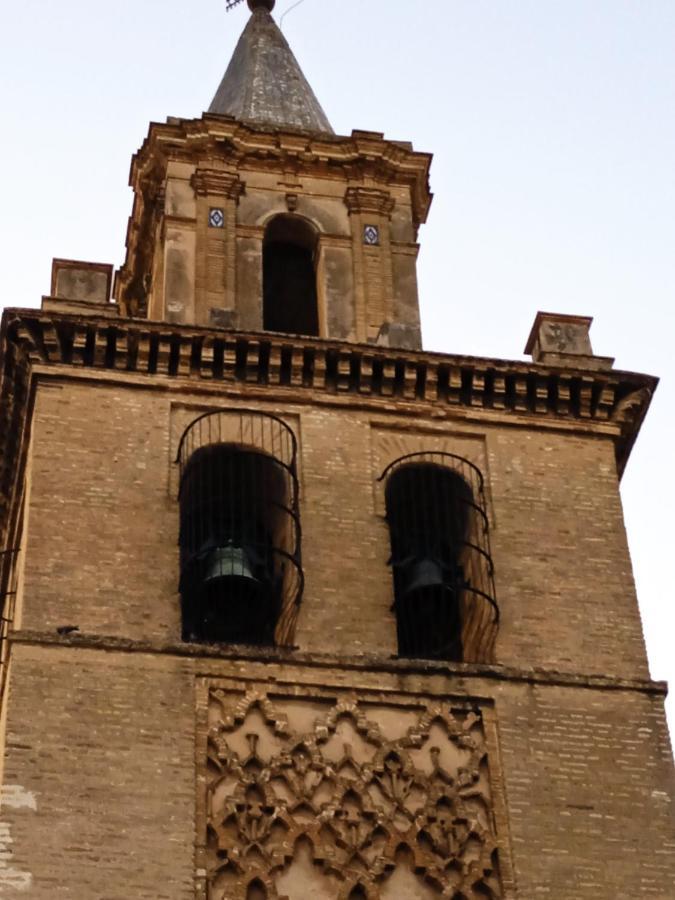 Apartamento Casco Antiguo Exterior Unico En Segunda Planta En Un Edificio De De Dos Plantas Sevilla Buitenkant foto