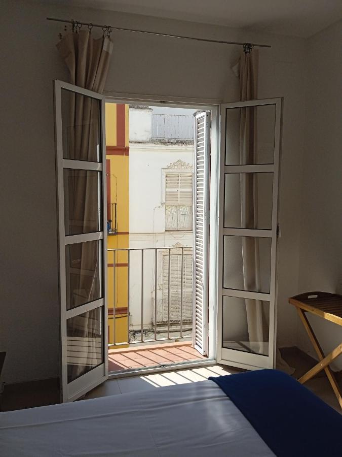 Apartamento Casco Antiguo Exterior Unico En Segunda Planta En Un Edificio De De Dos Plantas Sevilla Buitenkant foto
